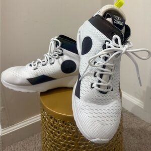 Zumba Fitness Women's White & Black Air Funk Sneakers